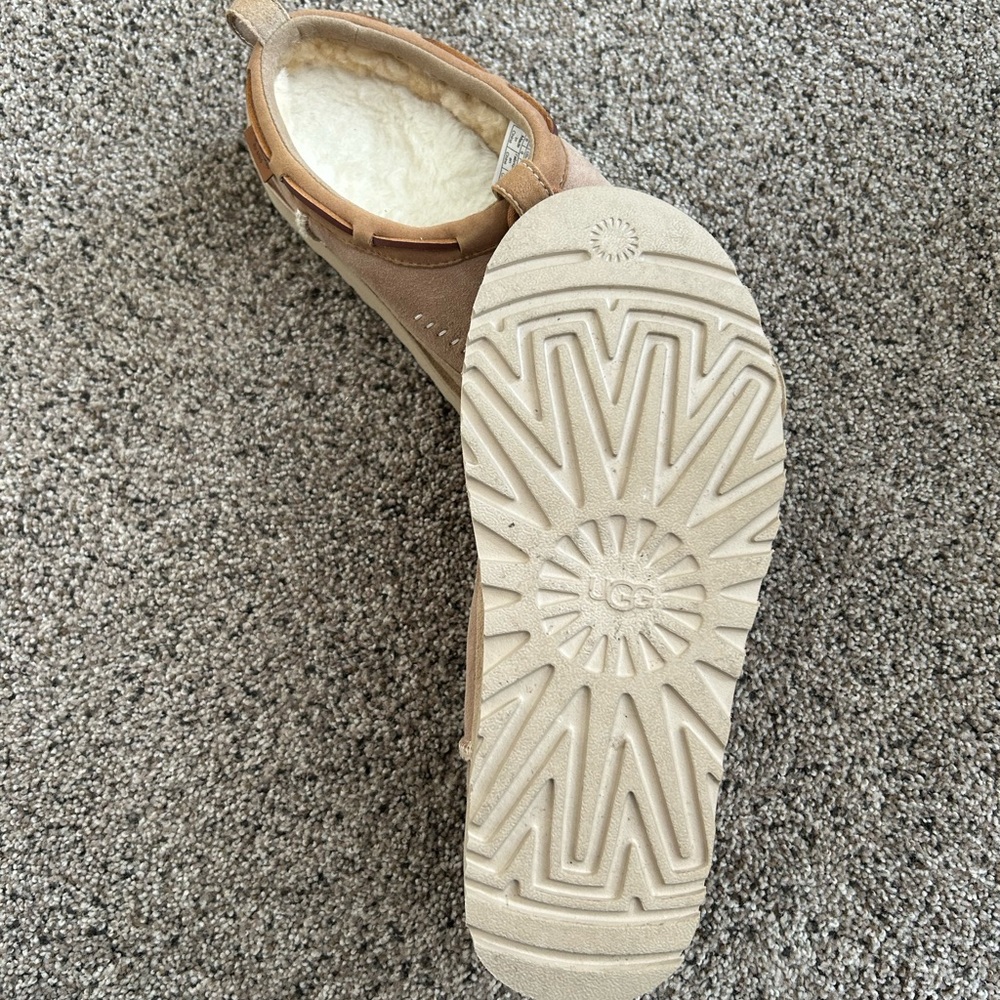 Ugg Tasman Tan Suede Slip-On Loafers size women’s 10 or mens 8 - Picture 2 of 8